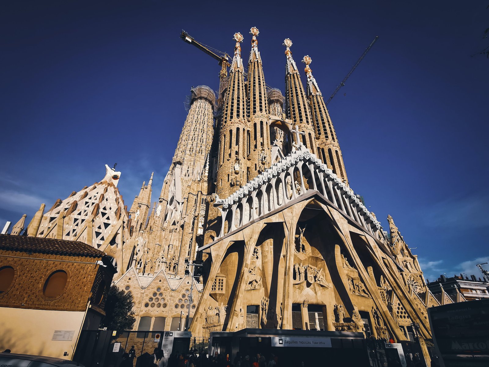 La Sagrada Familia En Barcelona Explorando La Obra Maestra De Gaud