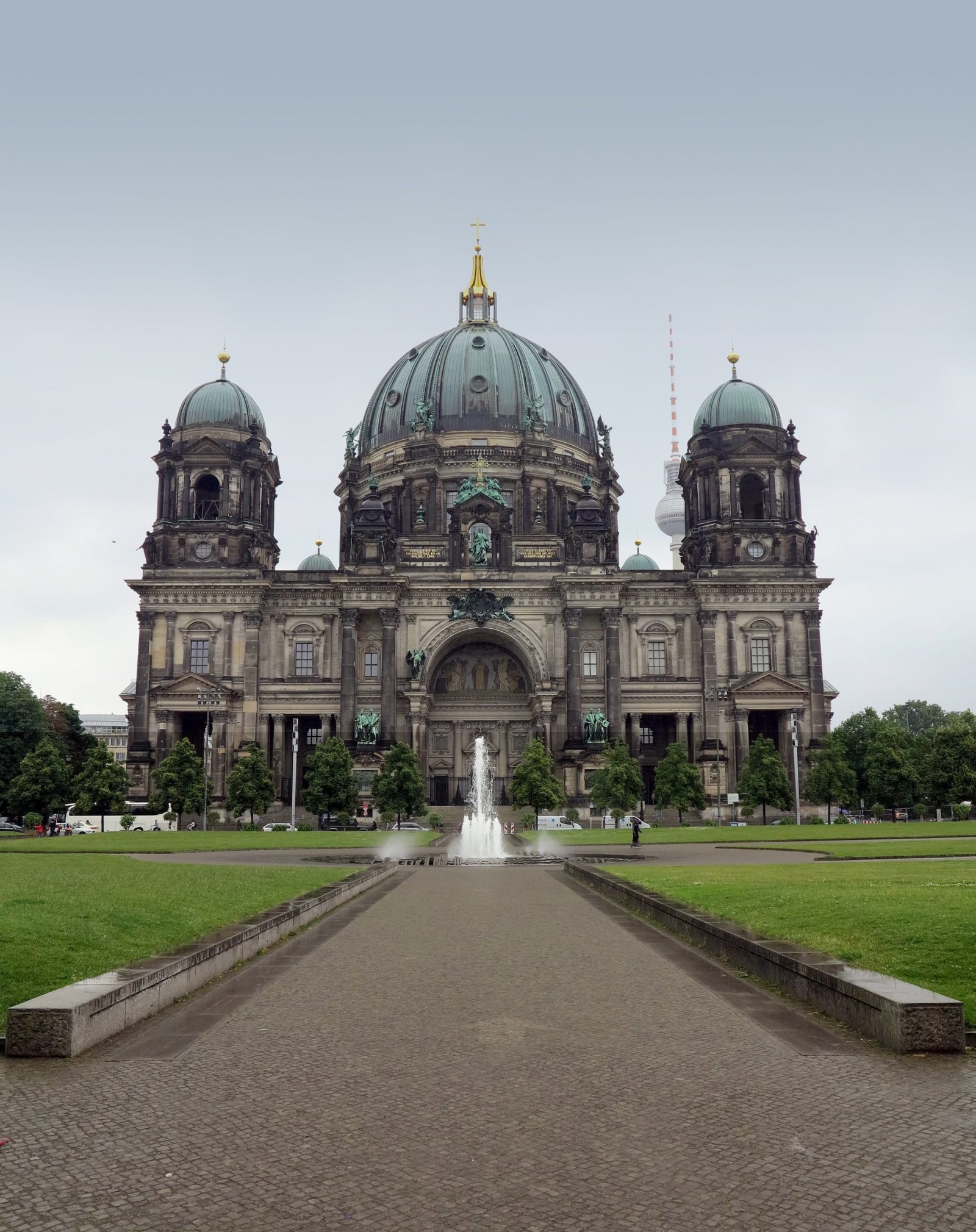 visit berliner dom